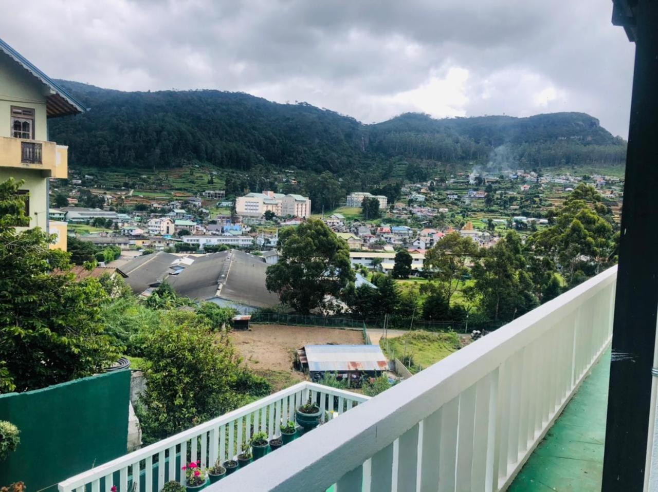 Hikers Inn Nuwara Eliya Ngoại thất bức ảnh