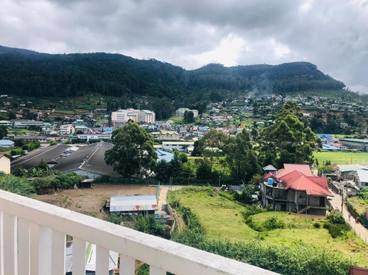 Hikers Inn Nuwara Eliya Ngoại thất bức ảnh